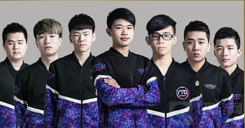 得危机四伏 得危机四伏