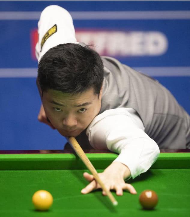 乔治能否持 乔治能否持