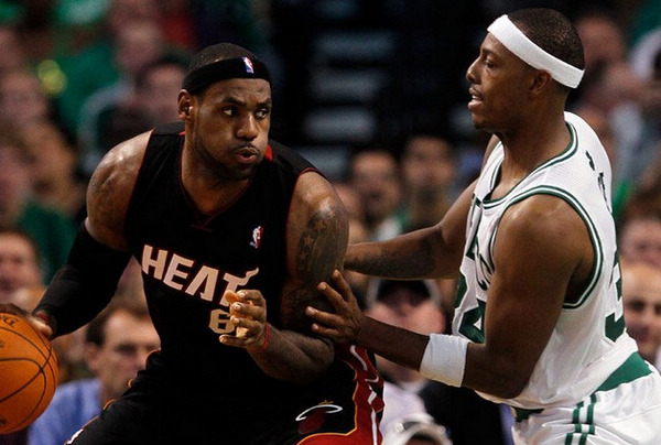 媒体人：赵睿已经结束治疗，即将回归新疆男篮.